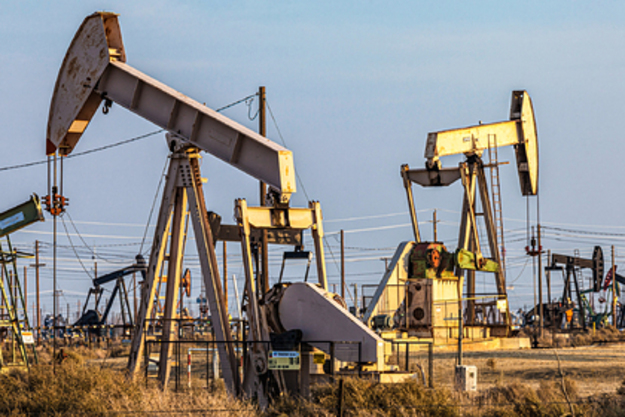 Доходы производителей нефти в 2021 году могут достичь рекордных уровней, превзойдя показатель более чем десятилетней давности, когда баррель Brent стоил почти $150, полагают эксперты норвежской исследовательской компании Rystad Energy, пишет РБК.