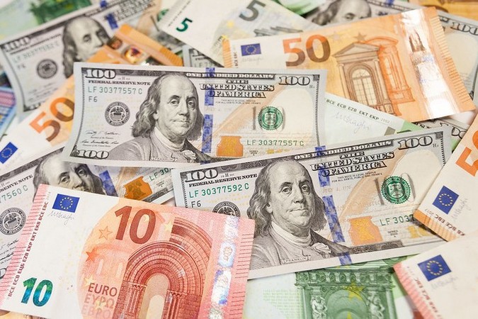 Курс валют на 9 июля: межбанк, наличный и «черный» рынок