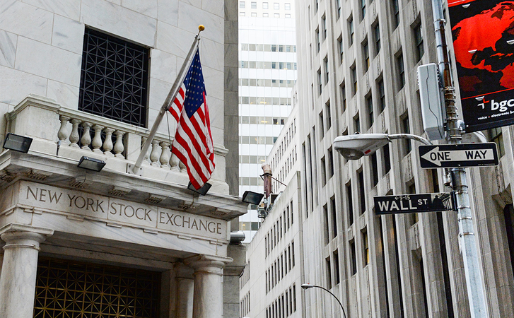 У четвер американський фондовий індекс S&P 500 просів на 0,33%, закрившись на позначці 4360 пункту.