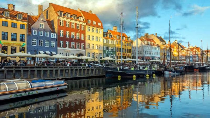 Германия и Дания откроются для украинских туристов