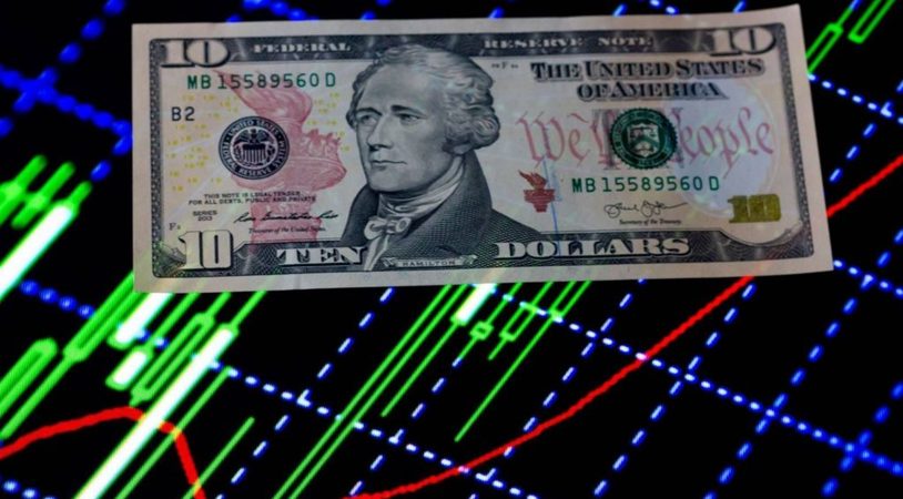 Доллар и евро подорожали на торгах в среду: что происходит с валютой