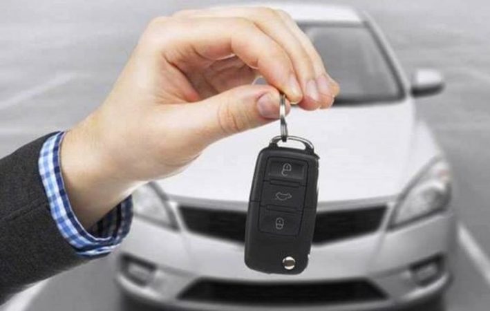 67% опитаних українців мають автомобіль або ж керують не своїм авто — не мають авто 22% опитаних, але серед них кожен третій планує його придбати найближчим часом.