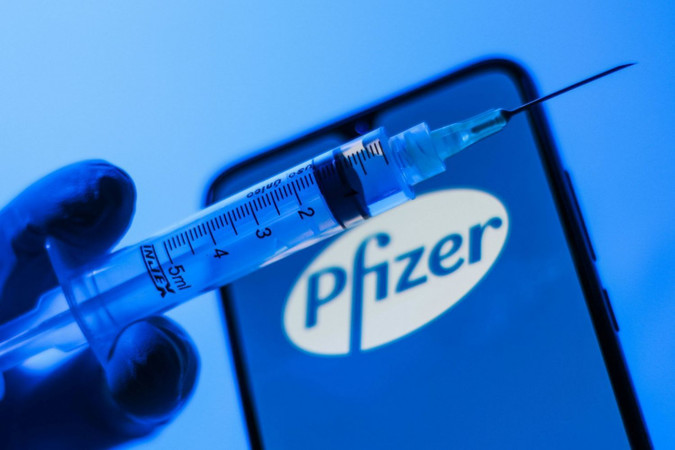 Акции фармацевтической компании Pfizer достигли исторического максимума, обновив рекорд, установленный 22 года назад.