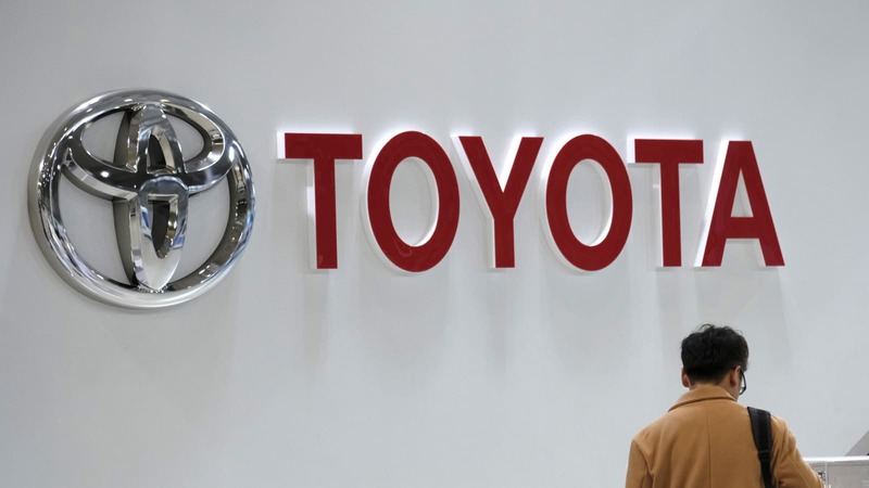 Toyota сократит производство автомобилей из-за дефицита чипов