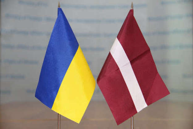 Латвія змінює правила в’їзду для українців