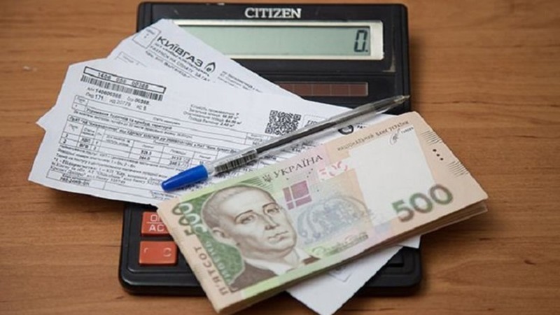 За год количество долгов украинцев за коммунальные услуги выросло в 1,5 раза.