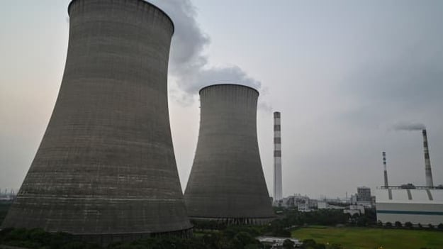 Минулого тижня місцева влада у кількох китайських регіонах наказала відключити заводам електроенергію.