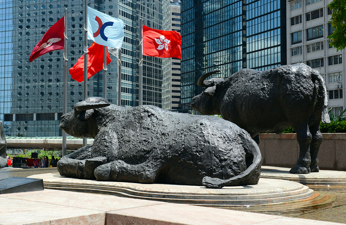 Гонконгський індекс Hang Seng в моменті зріс на 2,7%, до 24 630,20 пунктів.