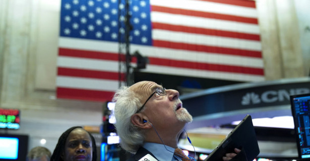 Неделя на американском рынке акций началась со снижения.