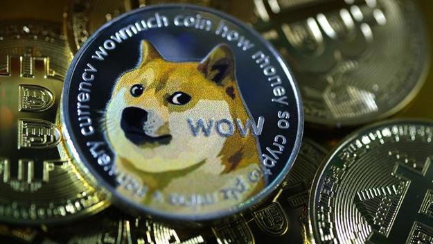 Цена «мемной» криптовалюты Dogecoin выросла на 13% за последние четыре часа.