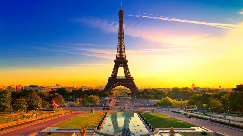 Испанский лоукостер Vueling открывает прямые рейсы из Киева в Париж с 5 декабря 2021 года.