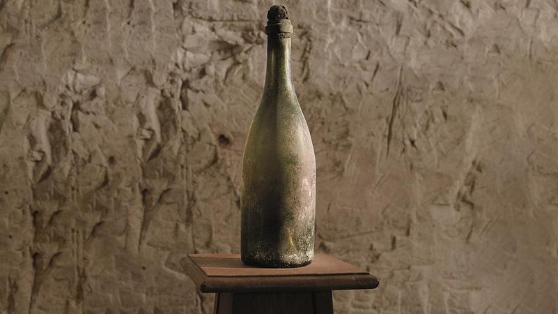 Пляшку 147-річного шампанського виставлять на аукціон у грудні