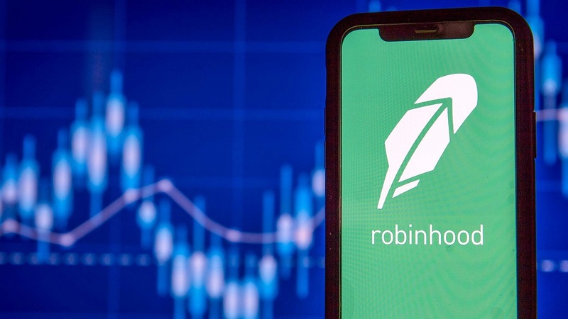 Акции брокерской онлайн-платформы Robinhood Markets обвалились на 9%, до $36,22 за бумагу, на постмаркете 26 октября.