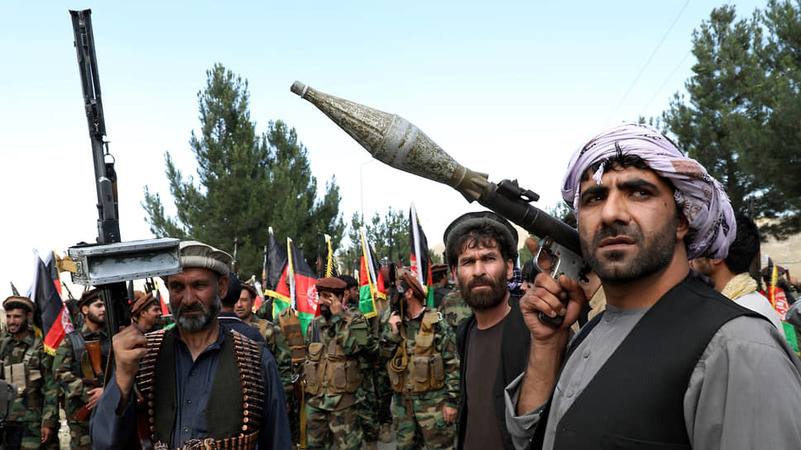 Рух «Талібан» заборонив використання іноземних валют в Афганістані для розрахунку всередині країни.
