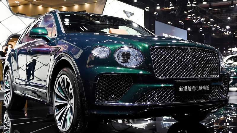 Bentley продає рекордну кількість авто, незважаючи на кризу автопрому
