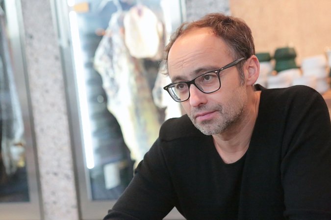 Имя Владимира Шаповалова известно только в определенных кругах, а вот компанию goodwine, совладельцем и директором которой он является, знает большая половина жителей столицы.