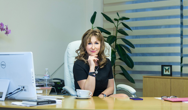 З 1 січня 2022 року Вікторія Михайльо залишає посаду голови правління Альфа-Банку, щоб зосередитись на соціальних та благодійних проєктах ABH Holdings.