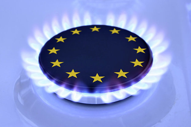 Спотовые цены на газ в Европе 13 декабря 2021 приблизились к отметке 1 400 долларов за тысячу кубометров.