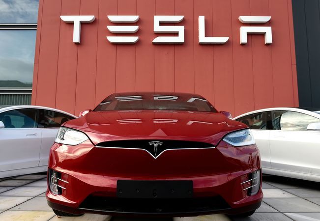 За последний квартал 2021 года Tesla продала рекордные 308,6 тысяч автомобилей