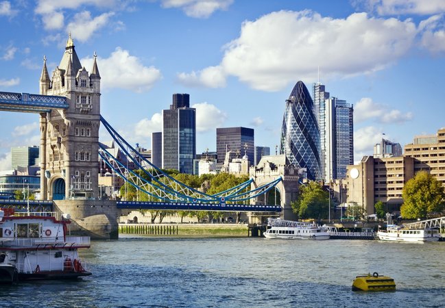 Лондон остается самым крупным мировым финансовым центром.