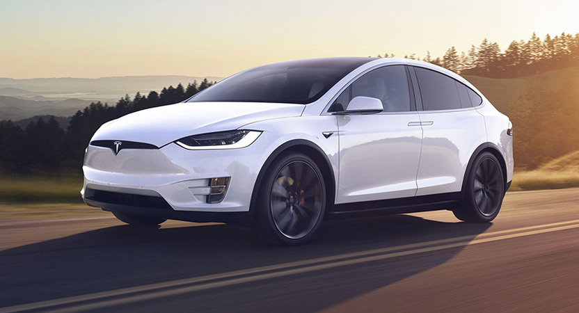 Tesla — крута, інноваційна та технологічна компанія, яка швидко росте і створює виняткові речі для своїх клієнтів.