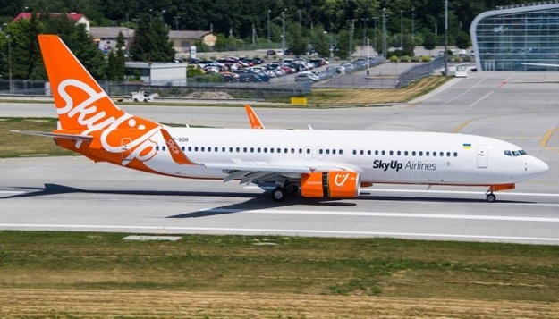 Самолет SkyUp не смог приземлиться в Украине из-за запрета лизингодателя
