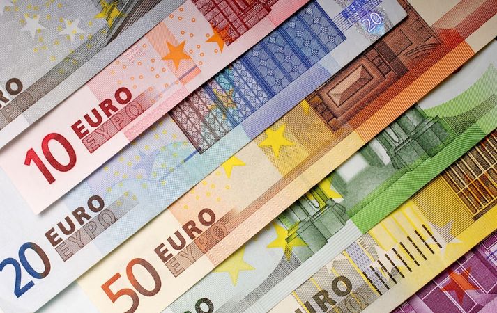 Європейський Союз надасть термінову макрофінансову допомогу у розмірі 1,2 млрд євро у вигляді позик для підтримки стабільності в Україні.