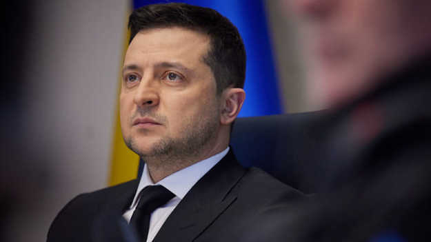 Президент Володимир Зеленський у новому зверненні заявив, що в Україні запроваджується воєнний стан на тлі нової агресії Росії.