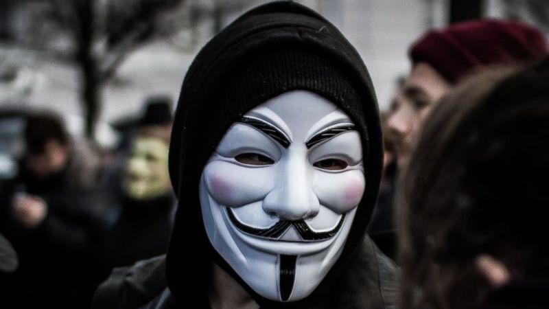Міжнародна мережа хакерів The Anonymous оголосили війну російській владі.
