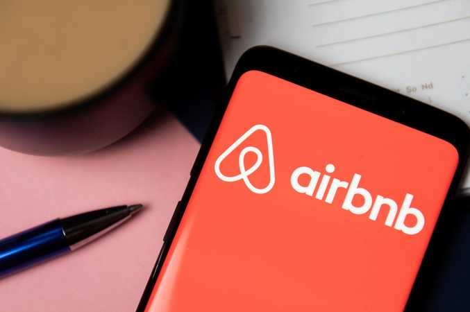 Компанія Airbnb забезпечить 100 тисяч біженців з України безкоштовним тимчасовим житлом у сусідніх європейських країнах.
