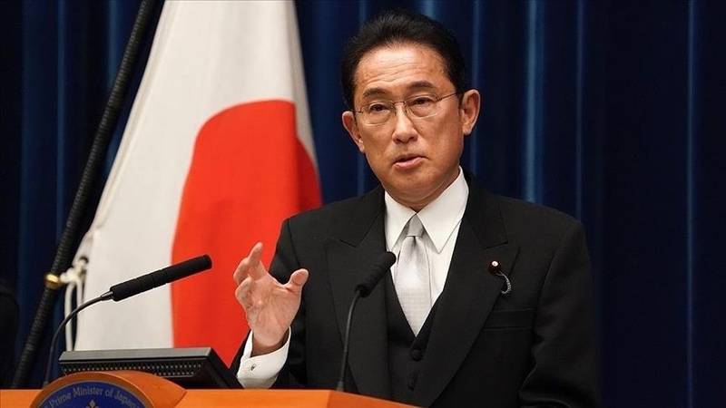 Премьер-министр Японии Фумио Кисида в понедельник заявил, что Токио введет санкции против центробанка России, сообщают японские СМИ.