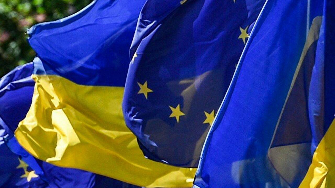 Европейский Союз только подписал Меморандум с Украиной о предоставлении 1,2 млрд евро макрофинансовой помощи.