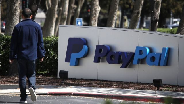 Платіжна компанія PayPal припиняє роботу в РФ у відповідь на російську агресію в Україні.