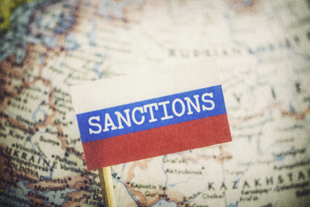 Євросоюз працює над п'ятим пакетом санкцій проти РФ через її вторгнення в Україну.