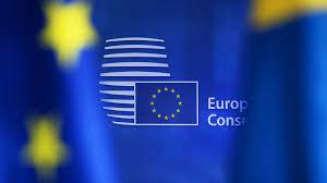 Еврокомиссия ввела новые санкции против страны-агрессора, в соответствии с которыми весь зарегистрированный в России и Беларуси грузовой транспорт обязан покинуть территорию Евросоюза до 16 апреля.