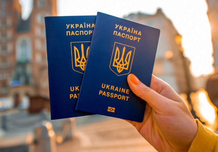 Український паспорт, подорожі, безвіз, війна в Україні