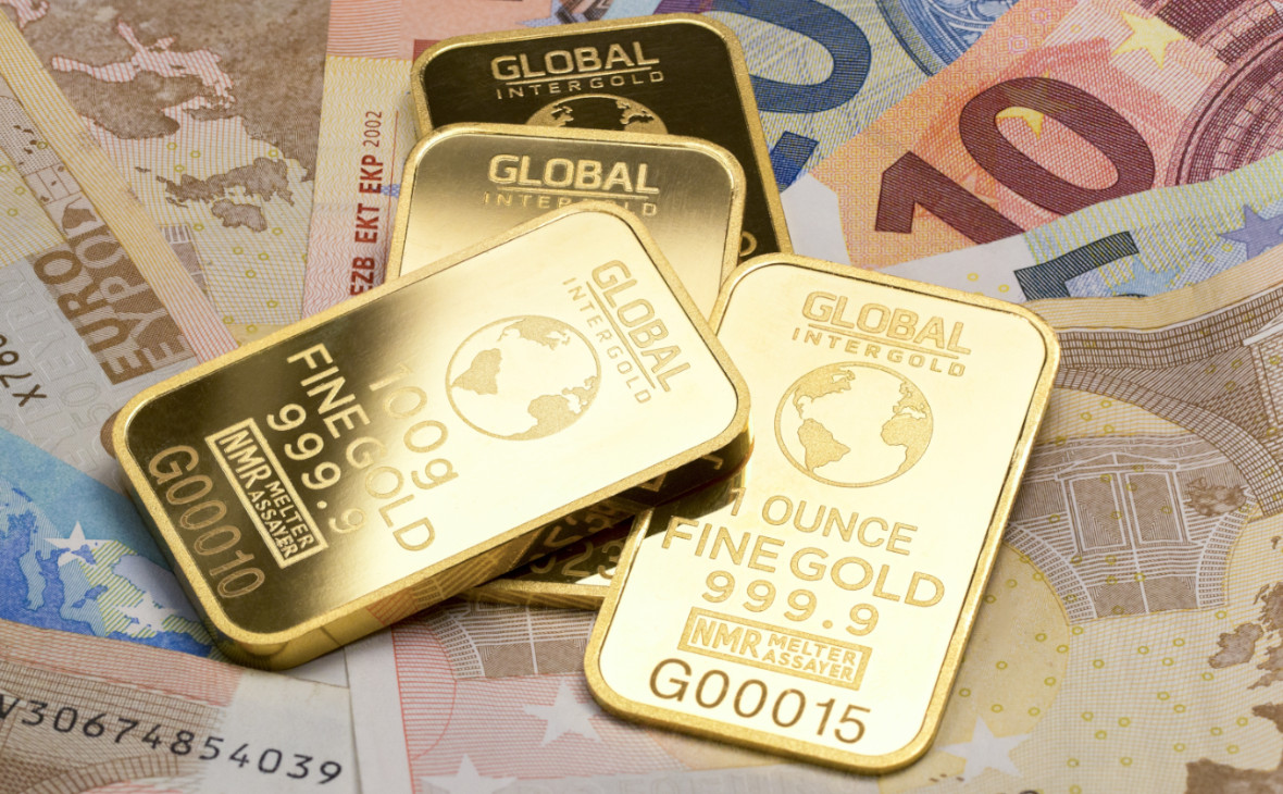 Макроэкономическая нестабильность в мире и война в центре Европы — идеальные предпосылки для роста цен на золото.