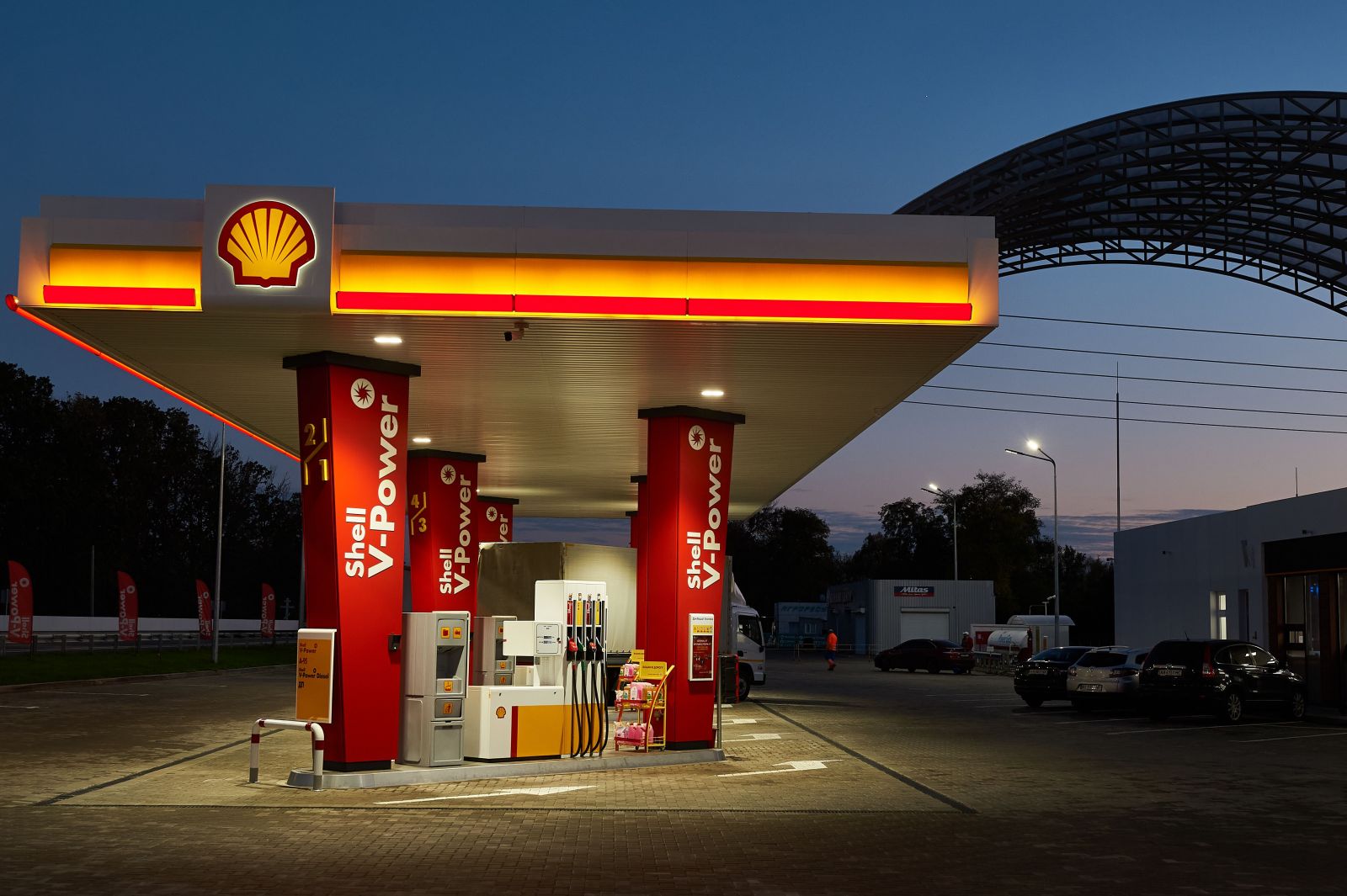 Shell больше не будет покупать нефтепродукты российского происхождения