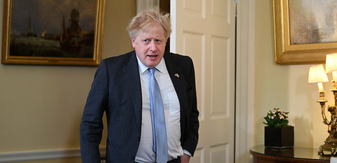 Премьер-министр Великобритании Борис Джонсон планирует объявить в своем видеообращении к В Р Украины новый пакет военной помощи на 300 миллионов фунтов стерлингов.
