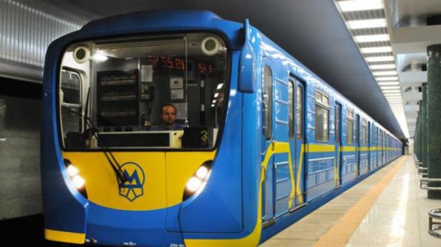 З 16 травня у Києві повернули плату за проїзд в громадському транспорті.