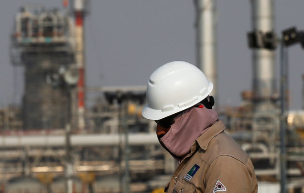 В Саудовской Аравии планируют увеличить нефтедобычу больше чем на миллион баррелей в сутки до 2027 года.