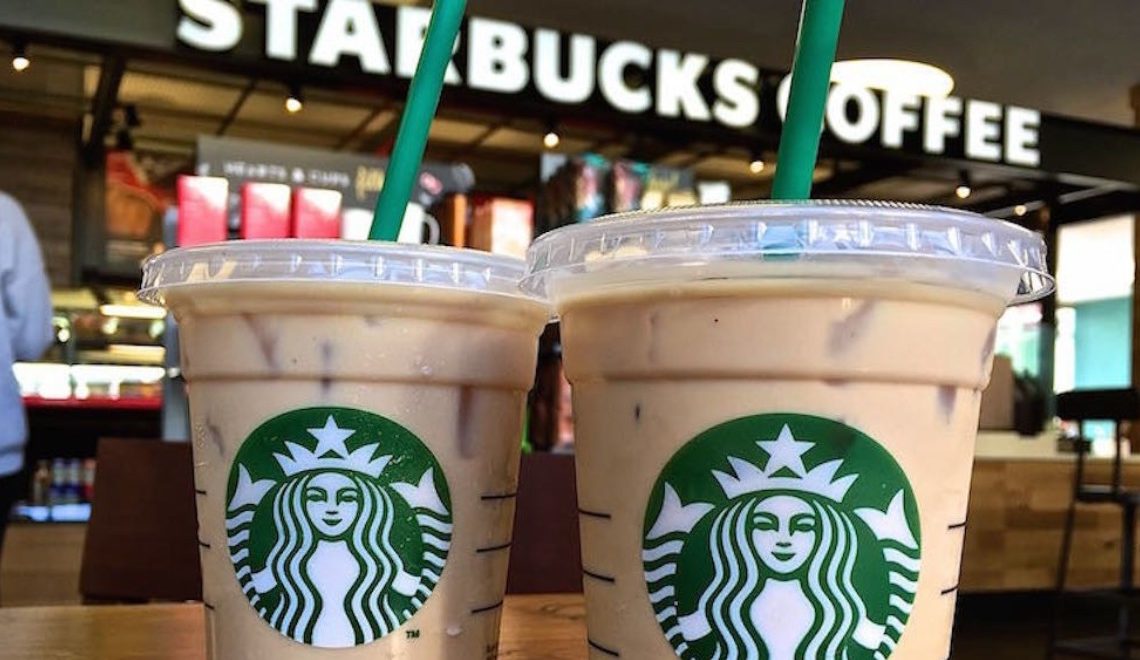 Американська корпорація Starbucks, яка володіє найбільшою у світі мережею кав'ярень, вирішила ліквідувати бізнес у Росії.