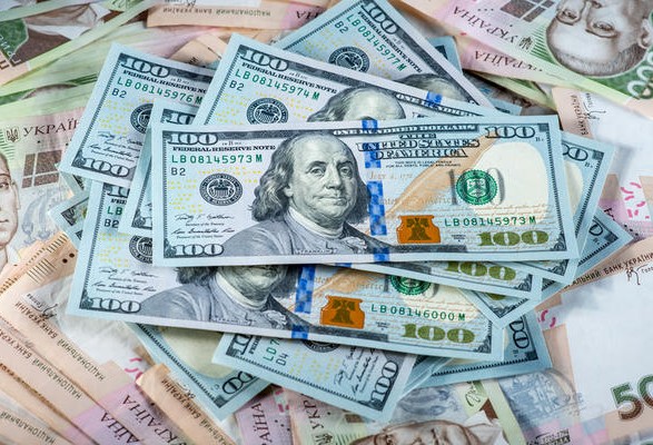 Национальный банк в течение мая 2022 года купил на межбанковском валютном рынке $56,4 млн, а продал $3 410,6 млн.