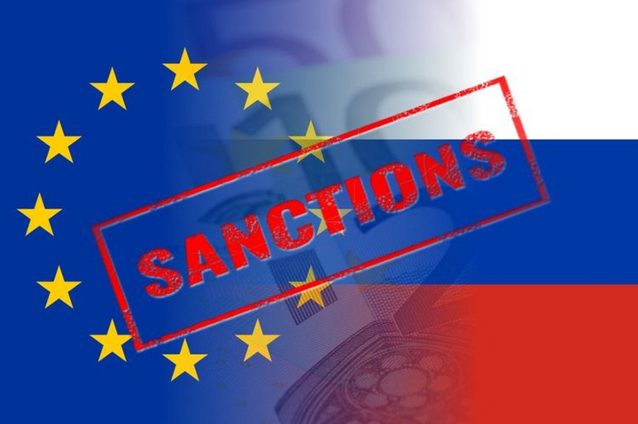 Совет ЕС утвердил шестой пакет экономических и персональных санкций, направленных против РФ и Белоруссии.