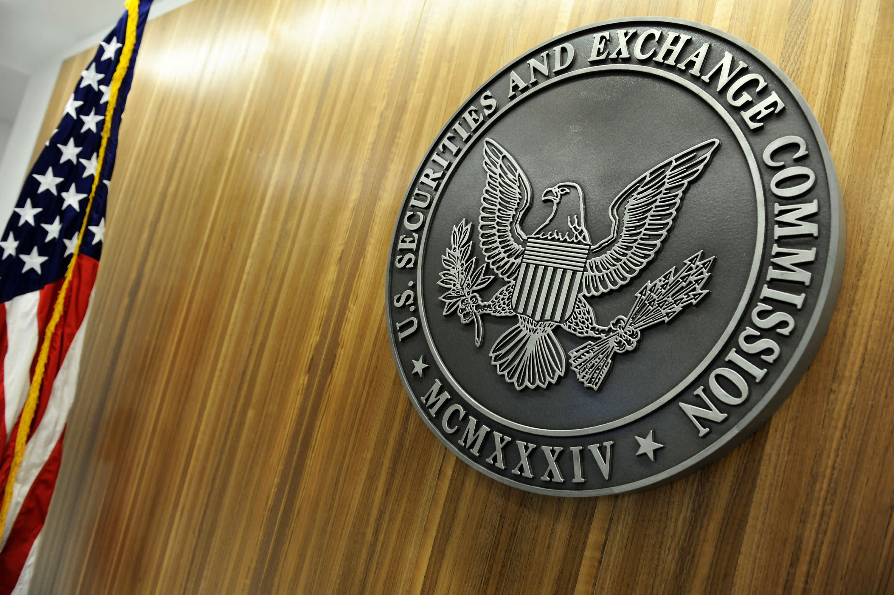 Комиссия по ценным бумагам и биржам США (SEC) готовится предложить большие изменения в порядок работы фондового рынка.
