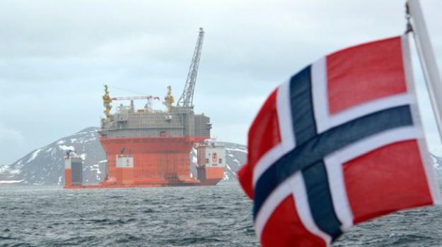 Норвегия вводит эмбарго на российскую нефть.
