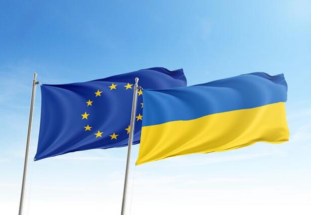 Європейська рада на саміті у Брюсселі надала Україні статус кандидата на членство в ЄС.