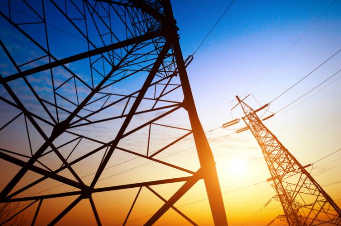 Оператор системы передач «Укрэнерго» распродал все доступные мощности, составляющие 100 МВт в час суток, во время первого аукциона по продаже электроэнергии.