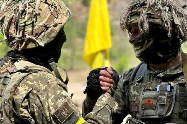 В июне украинцы перевели на помощь армии полмиллиарда гривен.
