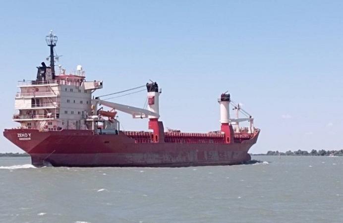 Первые восемь иностранных судов прибыли в порты Украины, чтобы экспортировать агропродукцию.